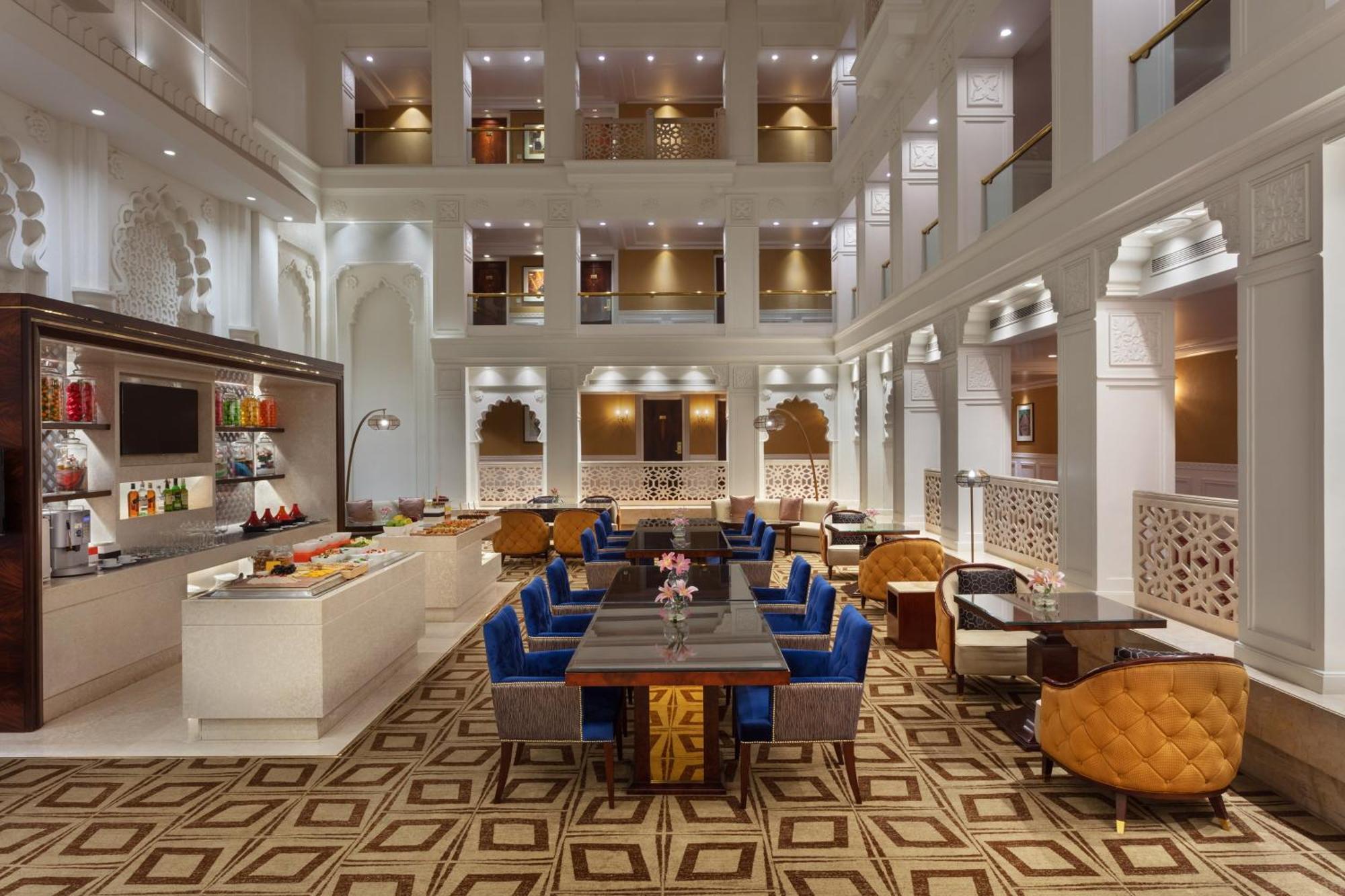 Sheraton Grand Pune Bund Garden Hotel Exterior foto